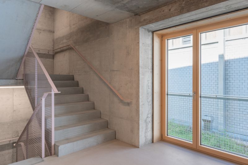 CoDeck - Umnutzung Hochbergerstrasse 158, Basel – Treppenhaus – © Daniele Sciarretta